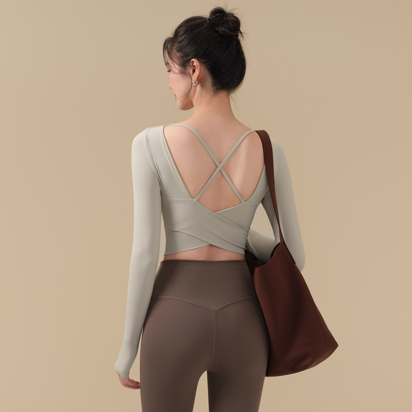 瑜伽服女秋冬性感美背运动上衣带胸垫显瘦长袖普拉提训练健身套装,淘宝优惠券,粉丝福利购,淘宝优惠卷