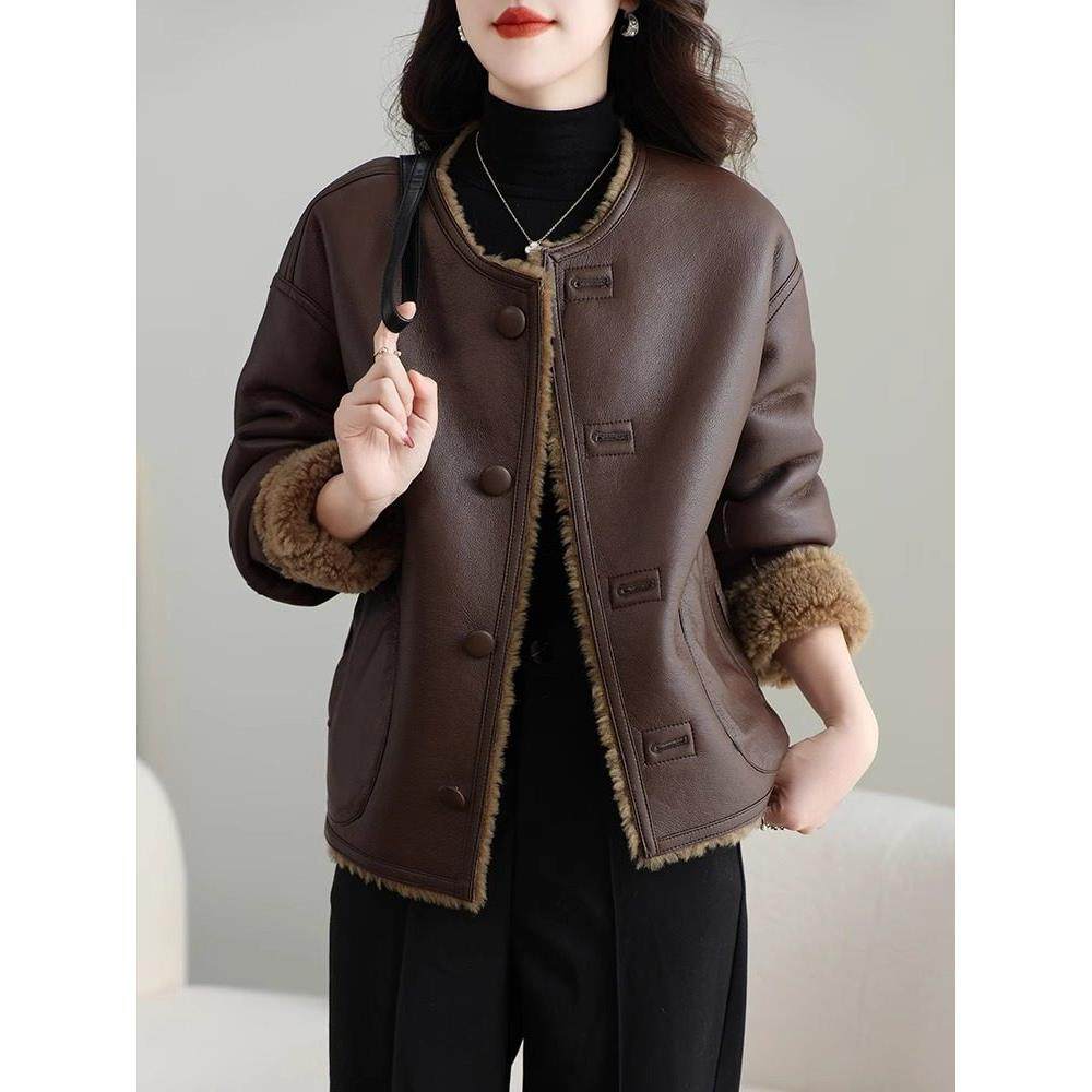 短款小香风皮草 都市女性时尚穿搭 抹茶绿皮草梨型身材穿搭,淘宝优惠券,粉丝福利购,淘宝优惠卷