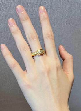 5D硬金黄金琴纹戒指女999足金ins风镶嵌莫桑钻素圈指环纯金食指戒