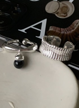 一恋黑色栗子吊坠戒指女简约几何