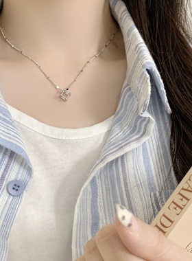 简约立方体项链女小众设计2026新款爆款锁骨链吊坠女学生党配饰