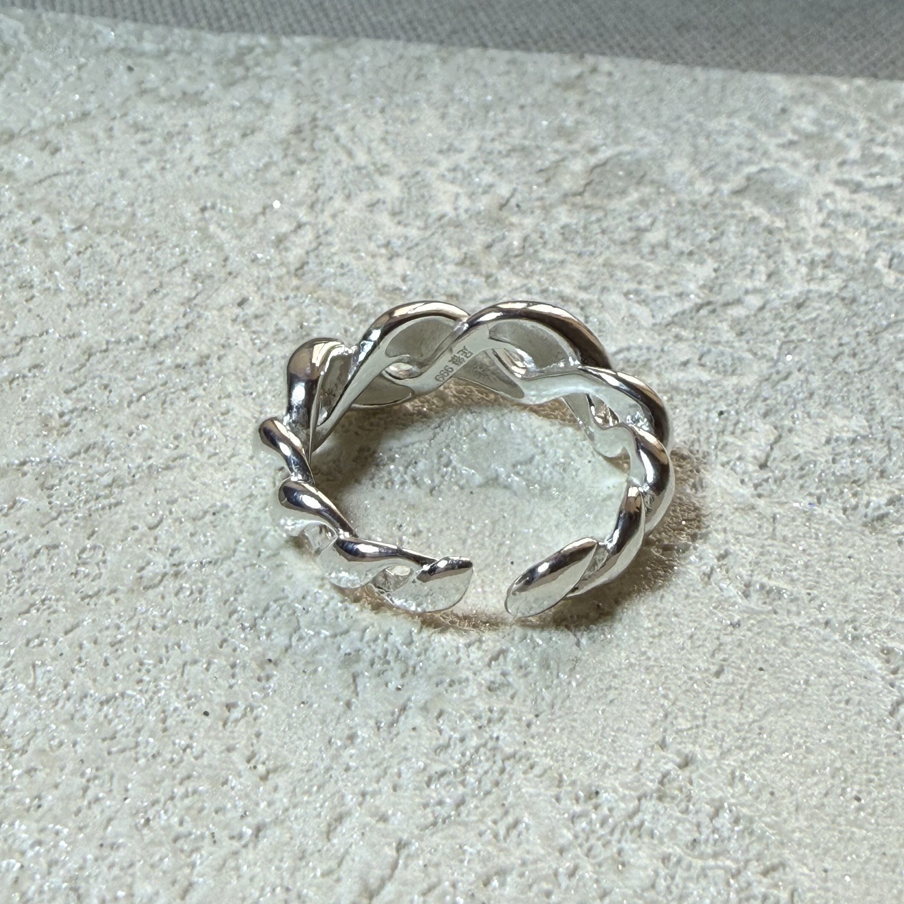999 Pure Silver Curved Light Twist Croissant Open Ring