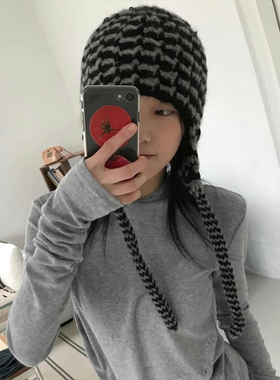 手工编织黑灰条纹毛线帽