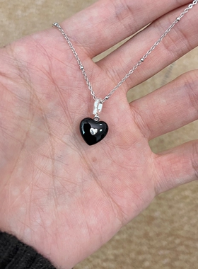 甜酷风黑色滴釉爱心项链女