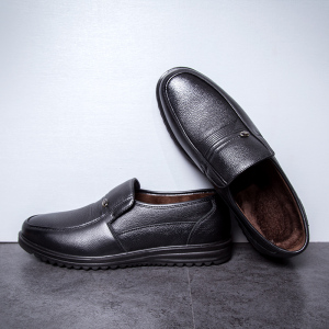 秋季男士爸爸鞋加绒保暖真皮鞋