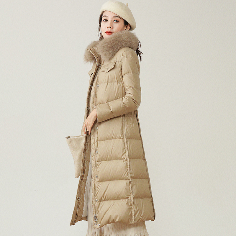 白鹿语鸭绒狐狸毛领羽绒服冬款休闲立领收腰保暖长款大衣外套女