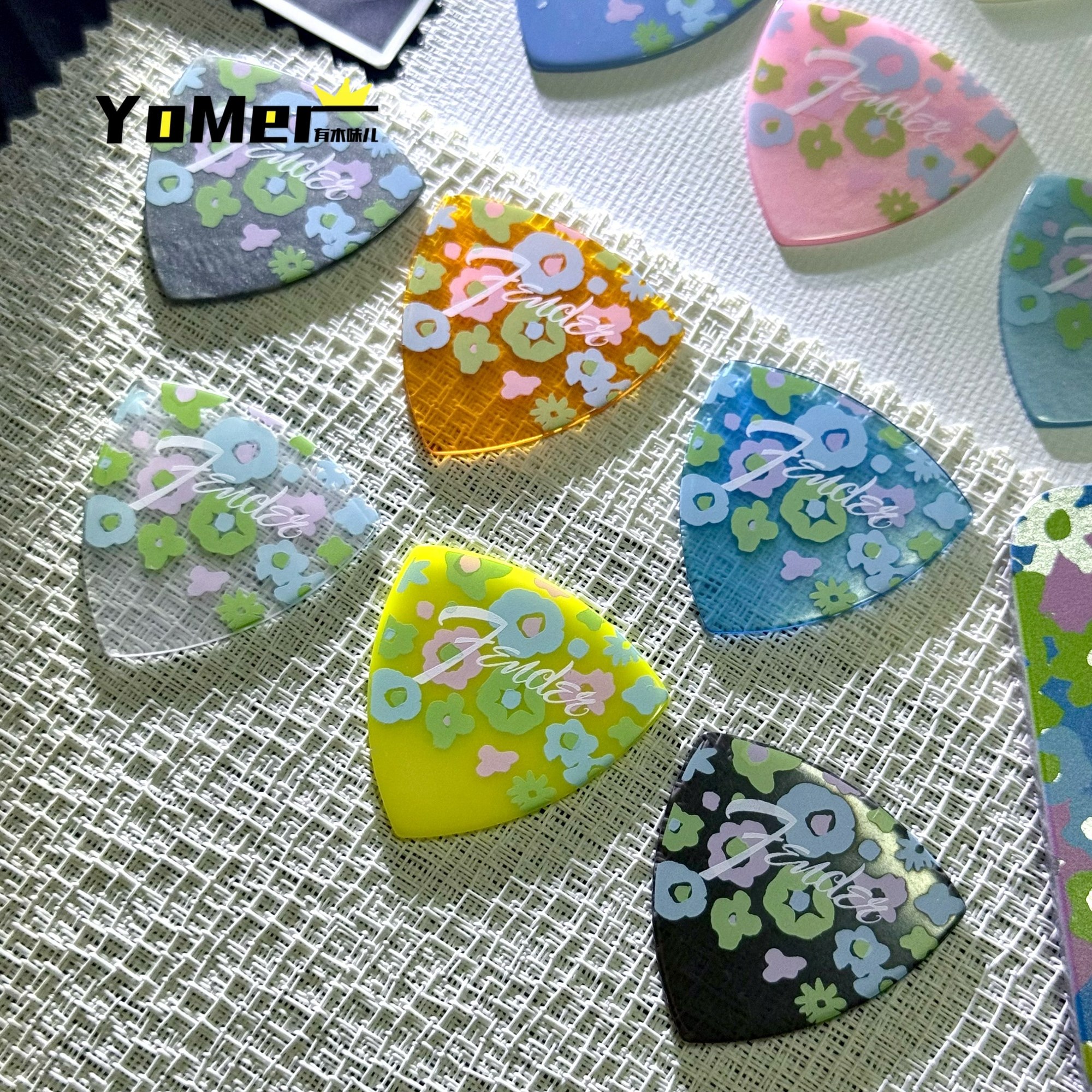 FENDER Fender日本花卉系列限定拨片套盒 12枚 电木吉他贝司通用,淘宝优惠券,粉丝福利购,淘宝优惠卷