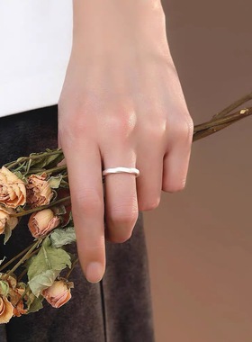 足银999纯银磨砂莫比乌斯戒指女小众设计感高级轻奢戒开口可调节