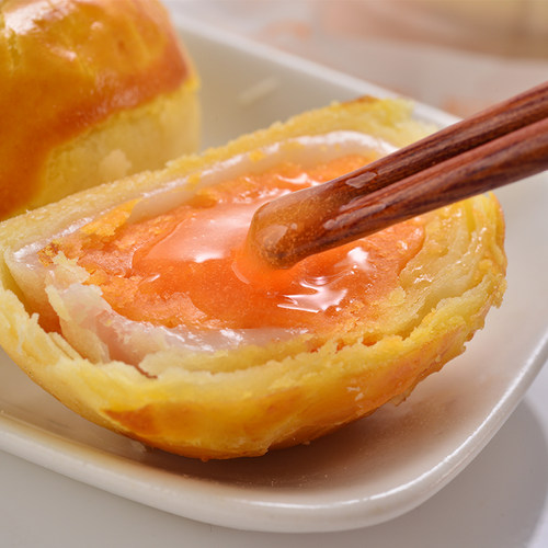 北月湾留心酥流心蛋黄酥办公室解馋零食节日糕点礼盒点心送礼2盒 - 图2