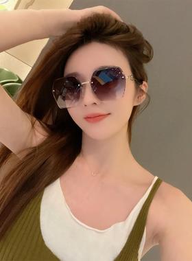 2025年新款潮防紫外线渐变太阳眼镜女士夏防晒无框墨镜高级感时尚