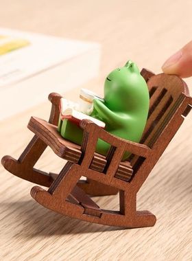 稀奇古怪工位摆件青蛙可