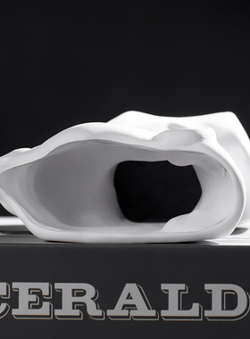 北欧ins创意人脸仿陶瓷花瓶摆件客厅干花插花花器人体瓶内销