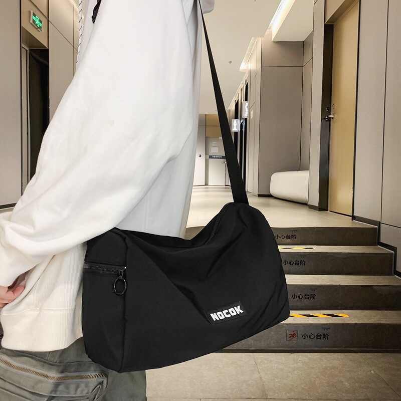 New crossbody bag for men Japanese style simple shoulder bag men and women backpack ins trendy cool versatile sports bag student bag