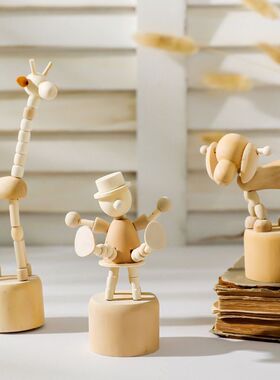 洞洞板装饰小摆件木头人i