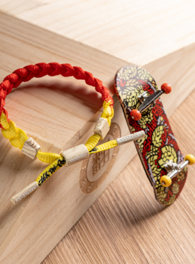 RASTACLAT联名限定小狮子手链