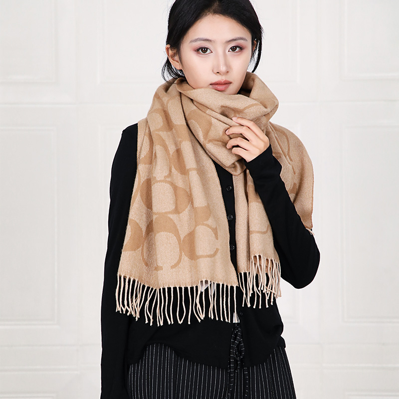 【自营】COACH/蔻驰女士羊毛围巾经典老花时尚百搭秋冬围脖披肩