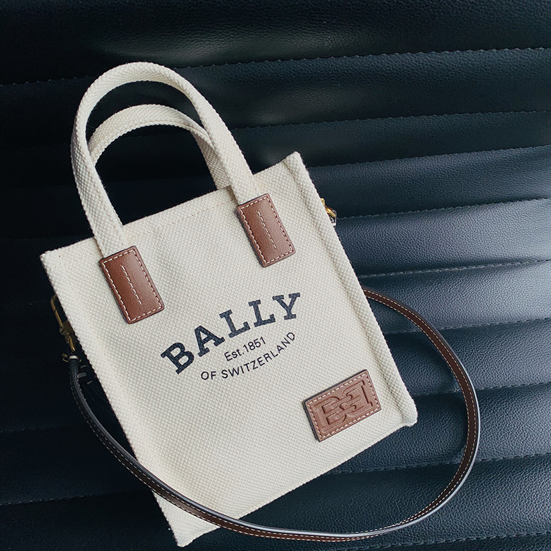 【自营】Bally/巴利明星同款时尚春夏新款女士斜挎小号托特包女包-图1