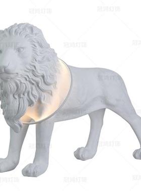 北欧风格玻璃钢狮子雕塑灯饰落地摆件商城客厅大型树脂动物装饰品