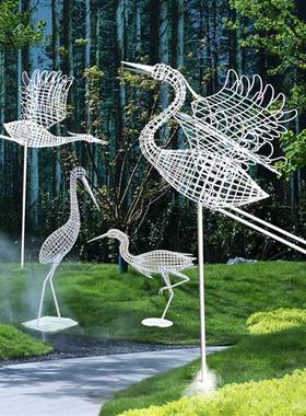 不锈钢仙鹤雕塑金属镜面火烈鸟摆件酒店水景售楼部草坪装饰品定制