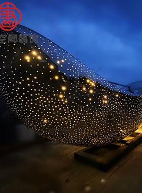 不锈钢船雕塑定制镜面水波纹小船大型金属林园枫叶艺术水景摆件