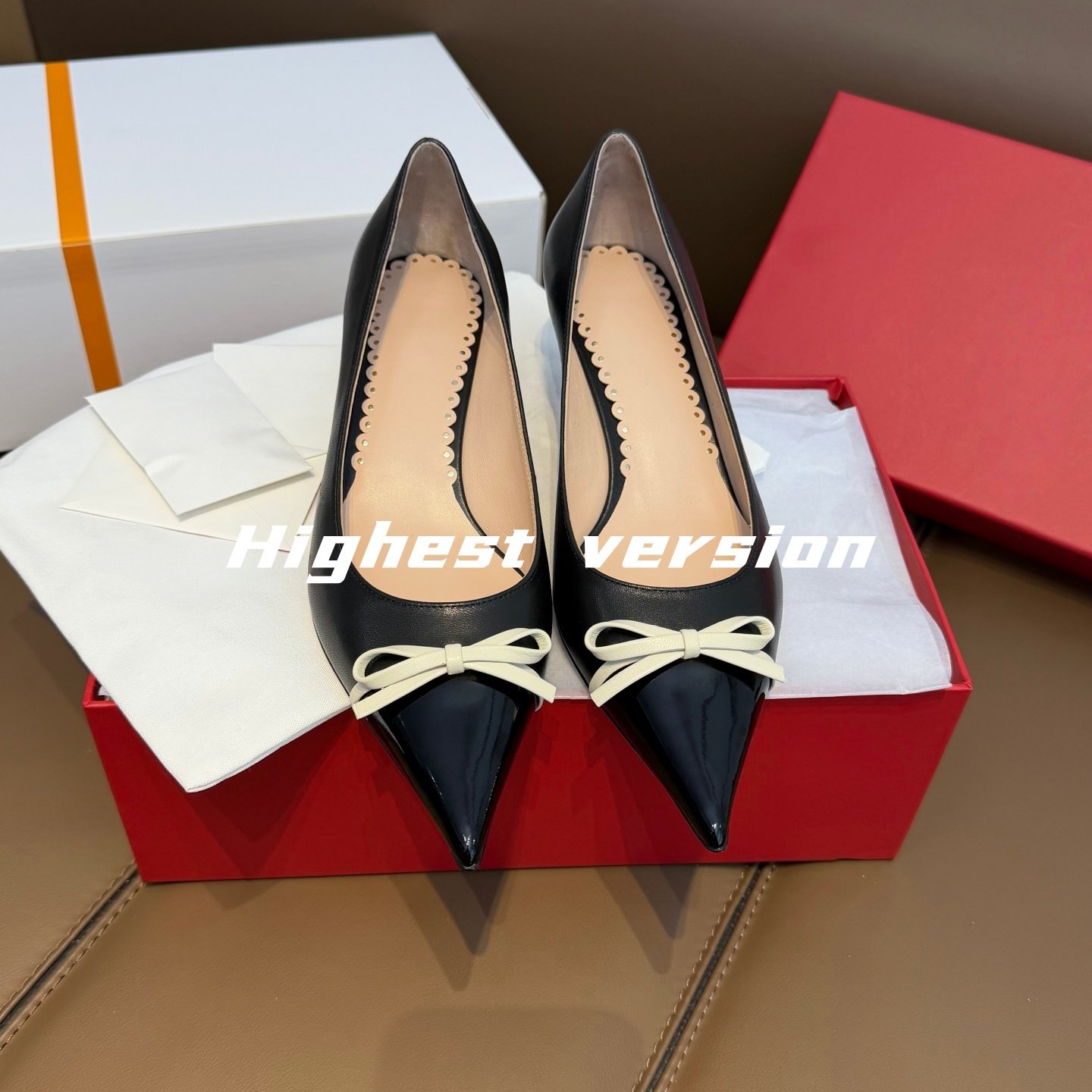 【Highest version】尖头V扣高跟鞋蝴蝶结细跟平底浅口通勤单鞋女,淘宝优惠券,粉丝福利购,淘宝优惠卷