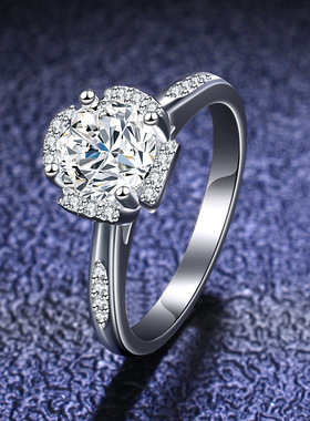 s925纯银戒指莫桑石镀PT950 铂金高端女戒子镂空四爪经典皇冠求婚