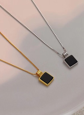 Korean Fashion Black Square Pendant Necklace for