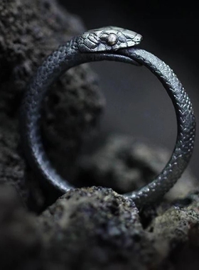 2023 Fashion Trend Women's Open Adjustable Ring Black Retro