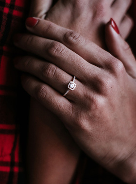 New Trendy Crystal Engagement Claws Design Hot Sale Rings