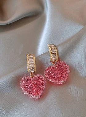2023 New Arrival Trendy Lovely Pink Heart Dangle Earrings