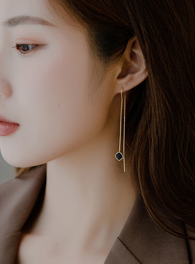 2023 High Sense Simple Black Square Pendant Long Earline