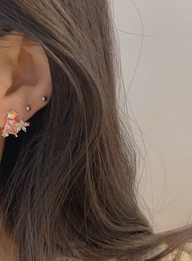 2023 New Arrival French Light Luxury Rose Gold Flower Stud