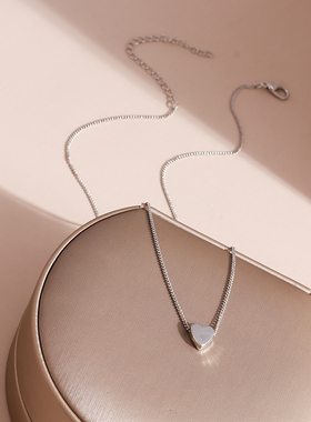 Fashion Tiny Heart Necklace for Women Short Chain Heart Shap