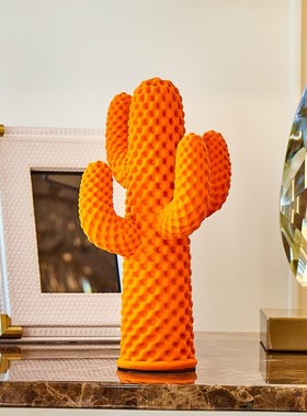 快速发货仙人掌摆件o小众高级感客厅玄关展示柜酒柜样板间书架桌