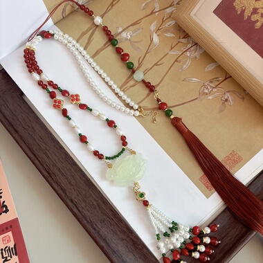 红豆相思  古风岫玉牡丹花喜庆新年璎珞超长背云秀禾汉服华丽项链