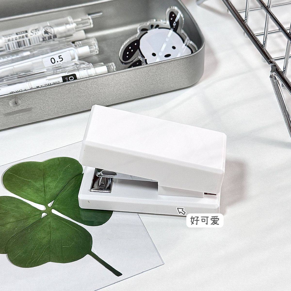 Cute expression mini stapler, high-looking stapler, student handbook, test paper binder, office portable card head