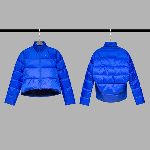 Синяя цветная шапка для отдыха, пуховик