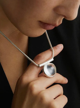 Céleste透明方形水晶吊坠项链女