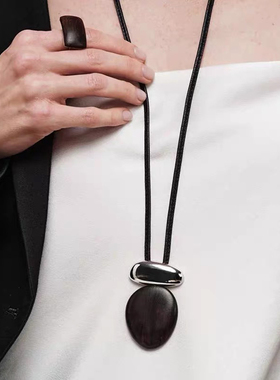 Céleste黑檀木金属拼接项链女