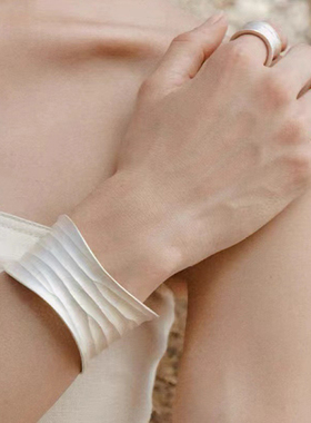 Céleste手工肌理叶脉手镯女