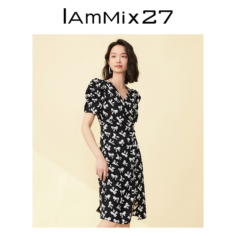 IAmMIX27法式V领茶歇裙女夏季减龄泡泡袖个性不对称开衩连衣裙女