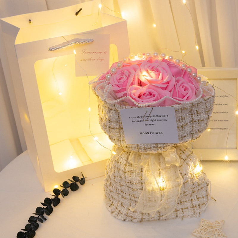 情人节礼物小香风花束仿真香皂花生日送老师男女朋友闺蜜手捧花