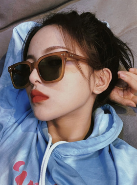 高级感妥妥！显脸小橙框偏光墨镜