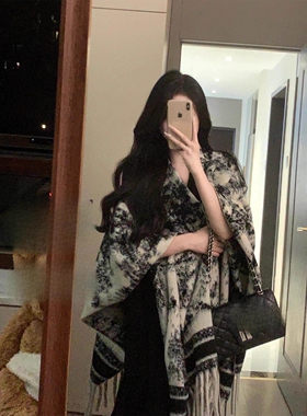 新款水墨画复古百搭披肩高级感女
