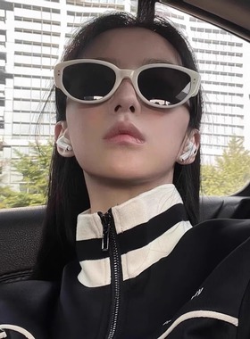 新款猫眼墨镜女复古辣妹白框高级感ins网红防晒个性夏季太阳镜潮