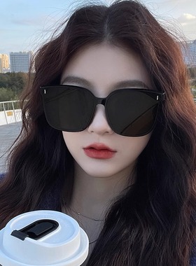 女款百搭高级感偏光太阳眼镜2025新款防紫外线折叠开车显脸小墨镜
