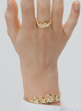 Les Nereides巴黎歌剧院系列 金色花丝与水晶石 可调节戒指