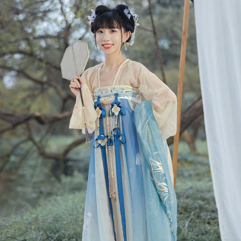 十三余儿[长生乐]绣花对襟裥小豆蔻 十三余汉服