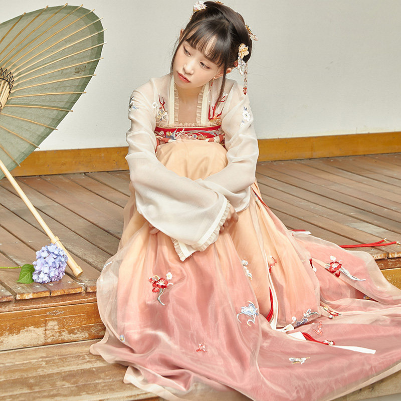 十三余儿[玉露酥山]对襟短衫小豆蔻 十三余汉服