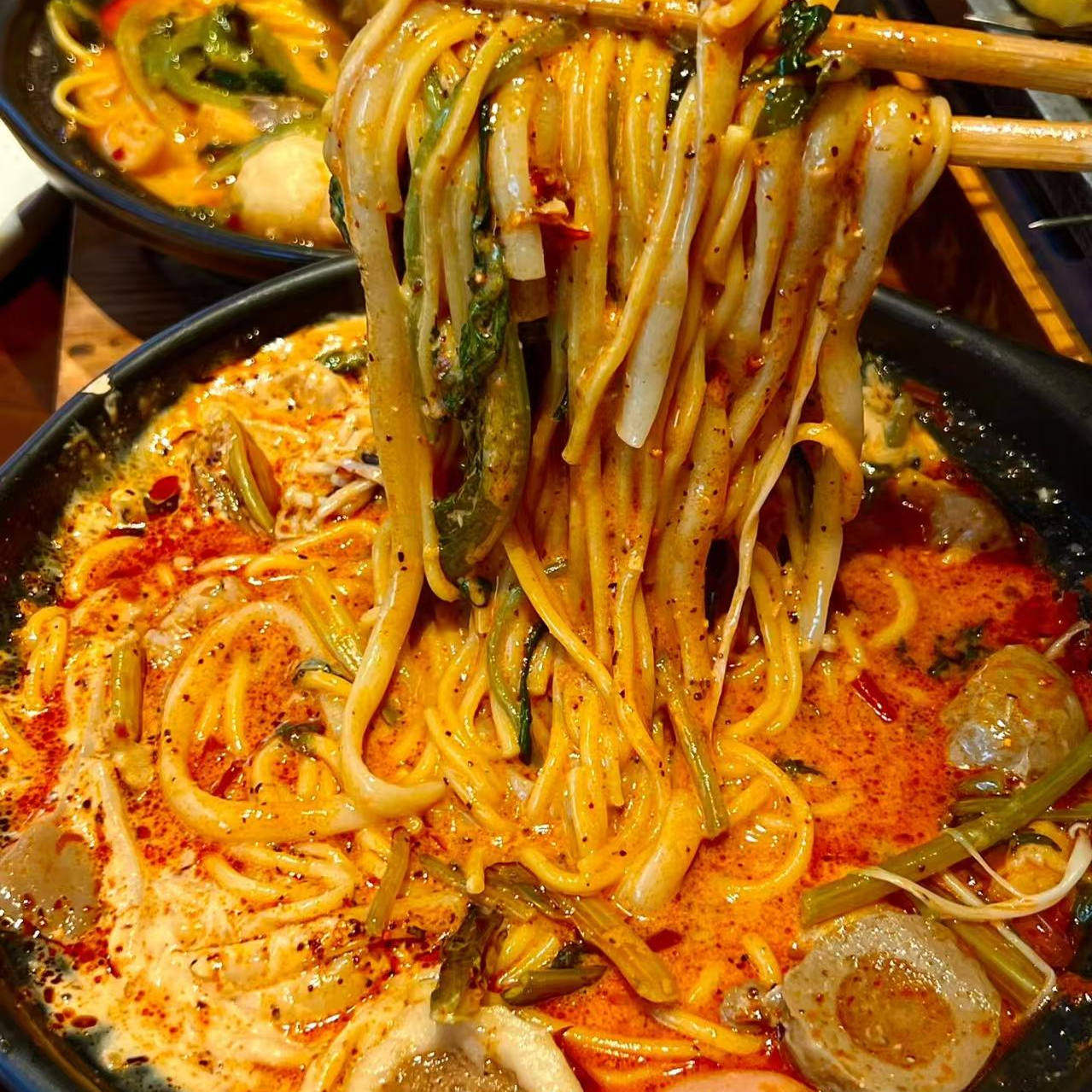 【黏糊麻辣烫】老式麻辣烫自煮袋装玉米面大碗装东北老味速食宵夜,淘宝优惠券,粉丝福利购,淘宝优惠卷